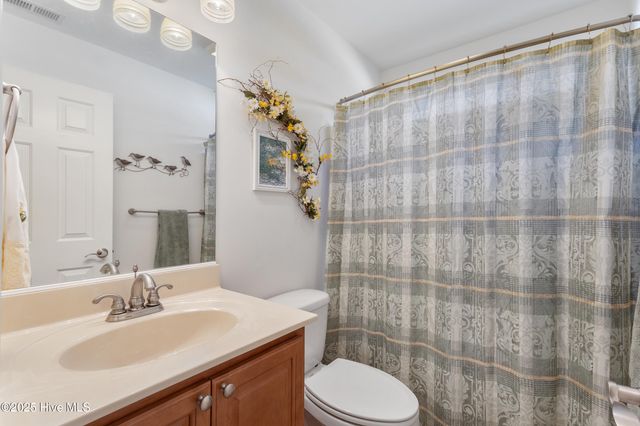 1674 SW Beach Drive SW, Calabash, NC 28467