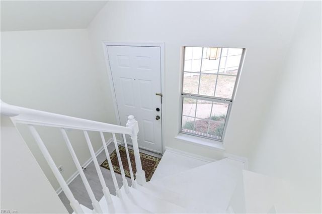 1010 Rue Marseille, Chesapeake, VA 23320