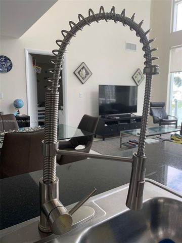 1861 NW S River Dr A09, Miami, FL 33125