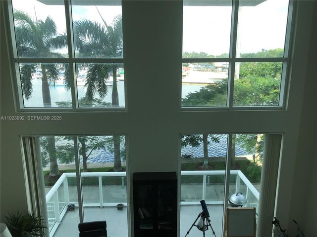 1861 NW S River Dr A09, Miami, FL 33125