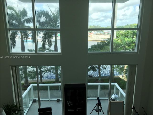 1861 NW S River Dr A09, Miami, FL 33125