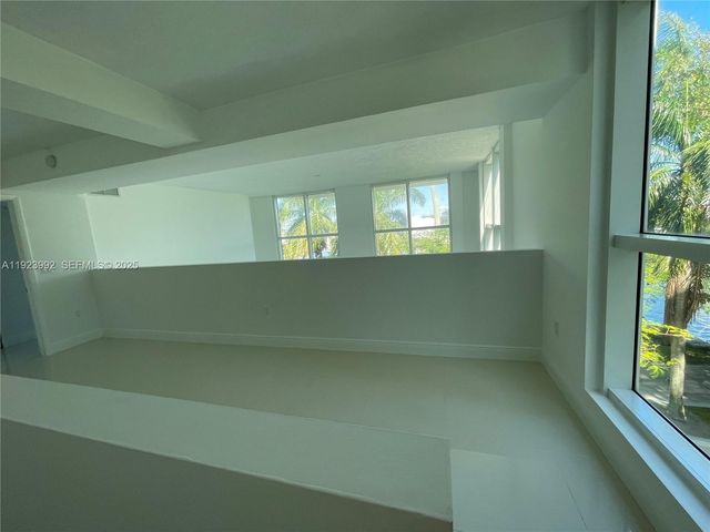 1861 NW S River Dr A09, Miami, FL 33125