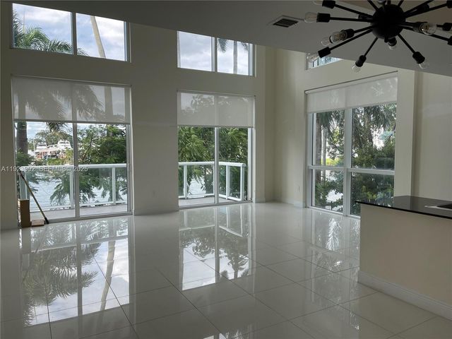 1861 NW S River Dr A09, Miami, FL 33125