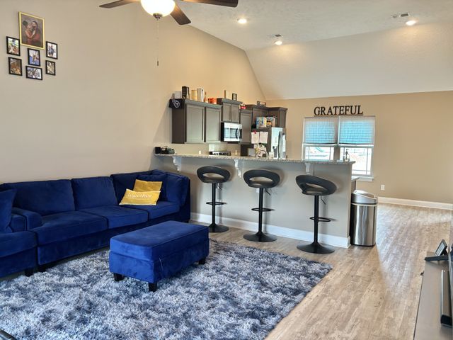 2010 Haystack Ct, Christiana, TN 37037