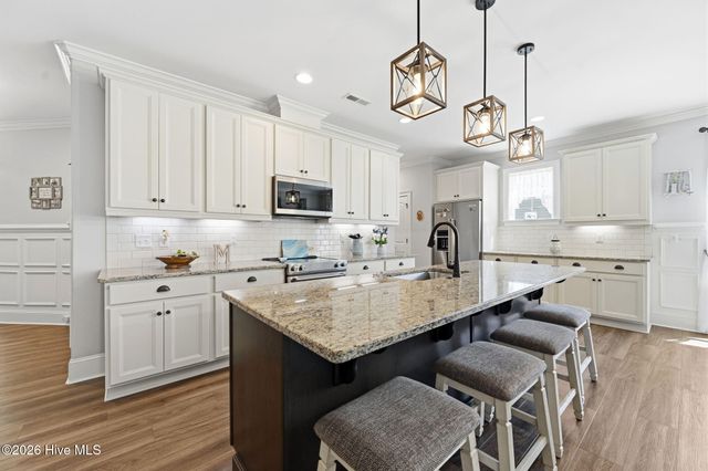 178 Everett Park Trail, Holly Ridge, NC 28445