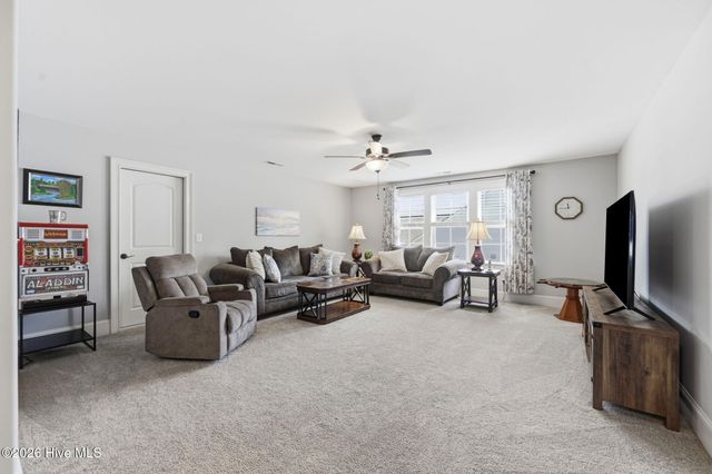 178 Everett Park Trail, Holly Ridge, NC 28445