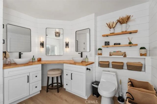 24701 Raymond Way 135, Lake Forest, CA 92630