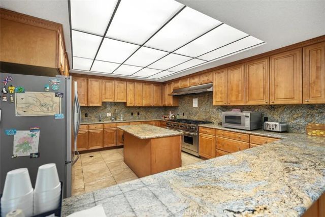 24701 Raymond Way 135, Lake Forest, CA 92630