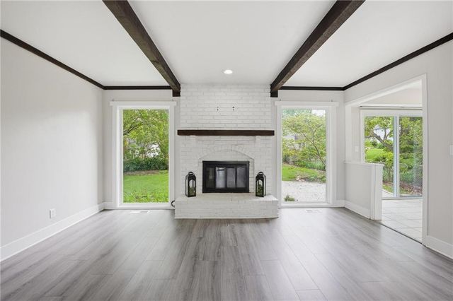 11921 W 99th Street, Lenexa, KS 66215