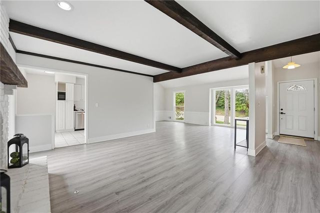 11921 W 99th Street, Lenexa, KS 66215