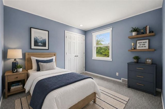 11921 W 99th Street, Lenexa, KS 66215