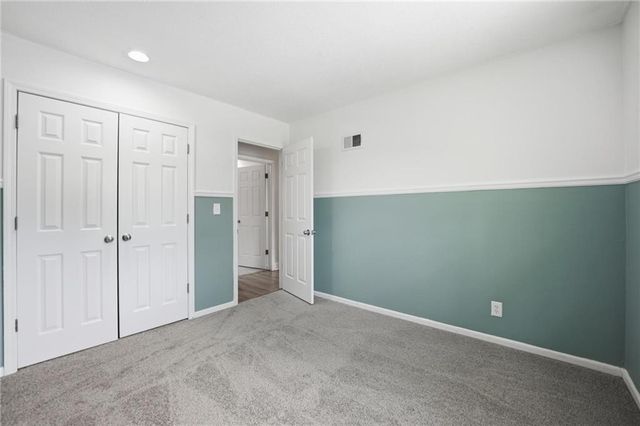 11921 W 99th Street, Lenexa, KS 66215