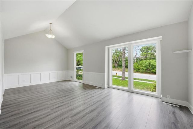 11921 W 99th Street, Lenexa, KS 66215