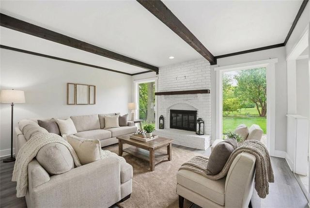 11921 W 99th Street, Lenexa, KS 66215