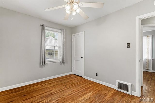 7328 Parkwood Drive, St Louis, MO 63116