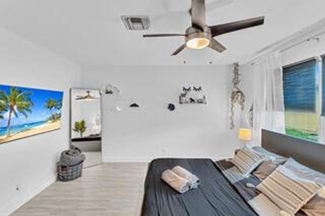 2747 Griffin Road 1-3, Fort Lauderdale, FL 33312