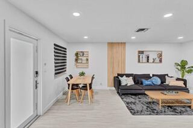 2747 Griffin Road 1-3, Fort Lauderdale, FL 33312