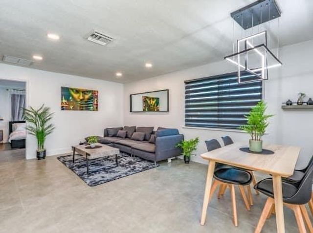 2747 Griffin Road 1-3, Fort Lauderdale, FL 33312