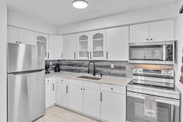 2747 Griffin Road 1-3, Fort Lauderdale, FL 33312