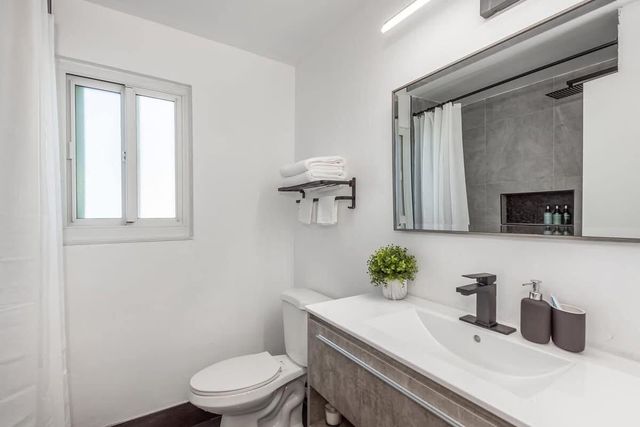 2747 Griffin Road 1-3, Fort Lauderdale, FL 33312