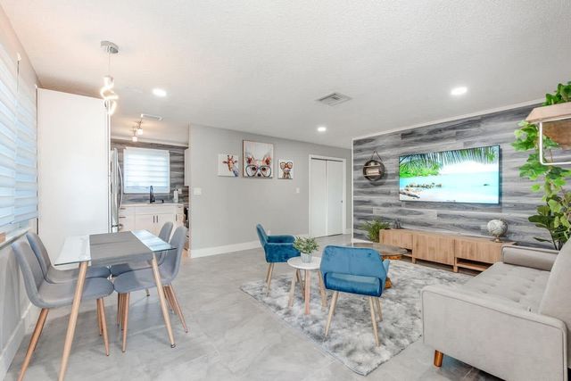 2747 Griffin Road 1-3, Fort Lauderdale, FL 33312