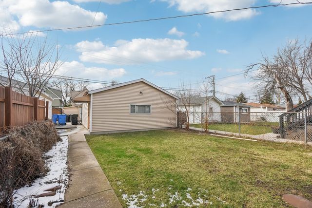2928 N Rutherford Avenue, Chicago, IL 60634