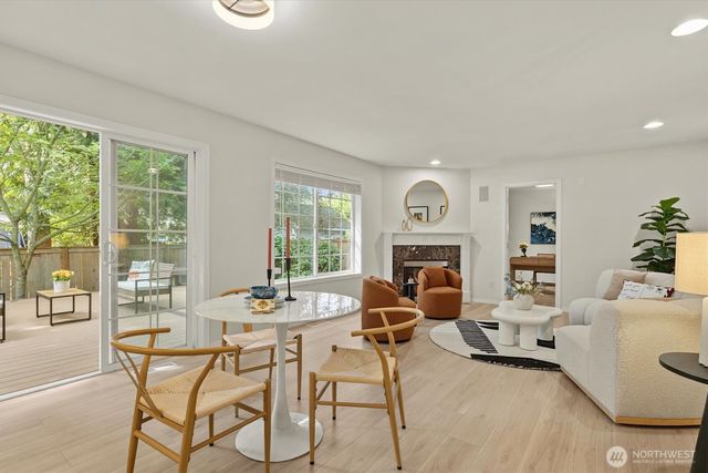 8603 NE 141st St, Kirkland, WA 98034