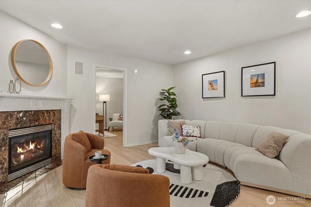 8603 NE 141st St, Kirkland, WA 98034