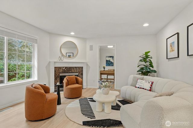 8603 NE 141st St, Kirkland, WA 98034