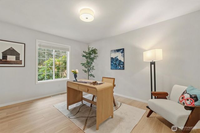 8603 NE 141st St, Kirkland, WA 98034
