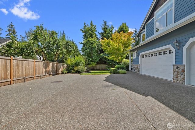 8603 NE 141st St, Kirkland, WA 98034
