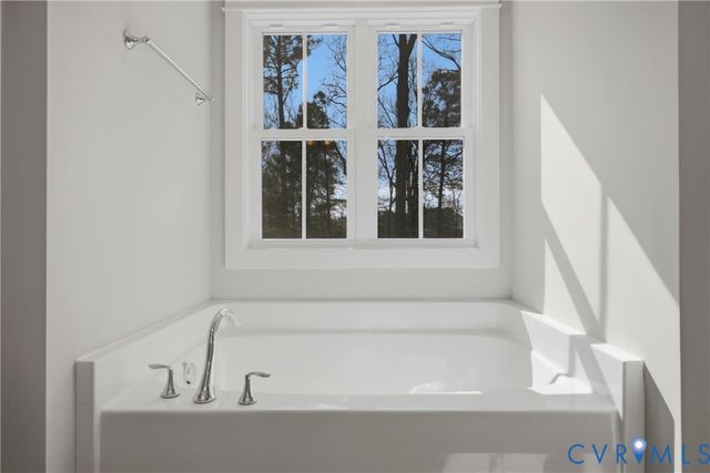 11111 Royal Ln, Providence Forge, VA 23140