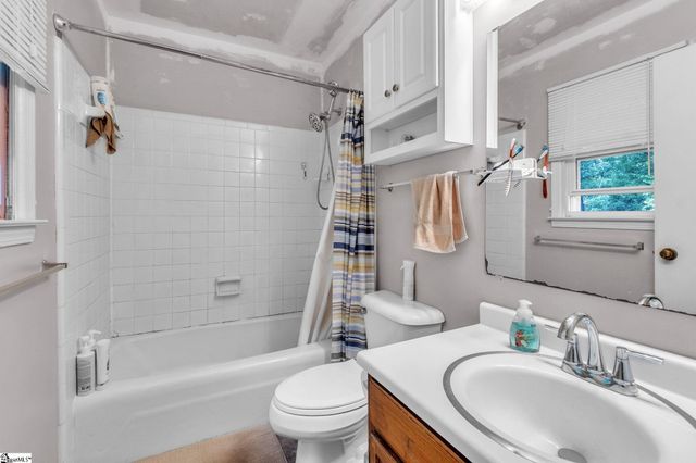 109 Baldwin Circle, Mauldin, SC 29662