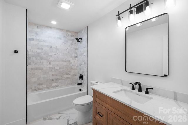 5033 Waxhaw Indian Trail Road, Matthews, NC 28104