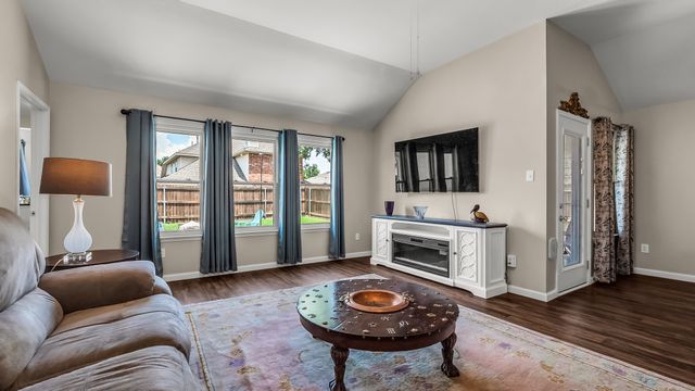 801 Lake Forest Trail, Little Elm, TX 75068