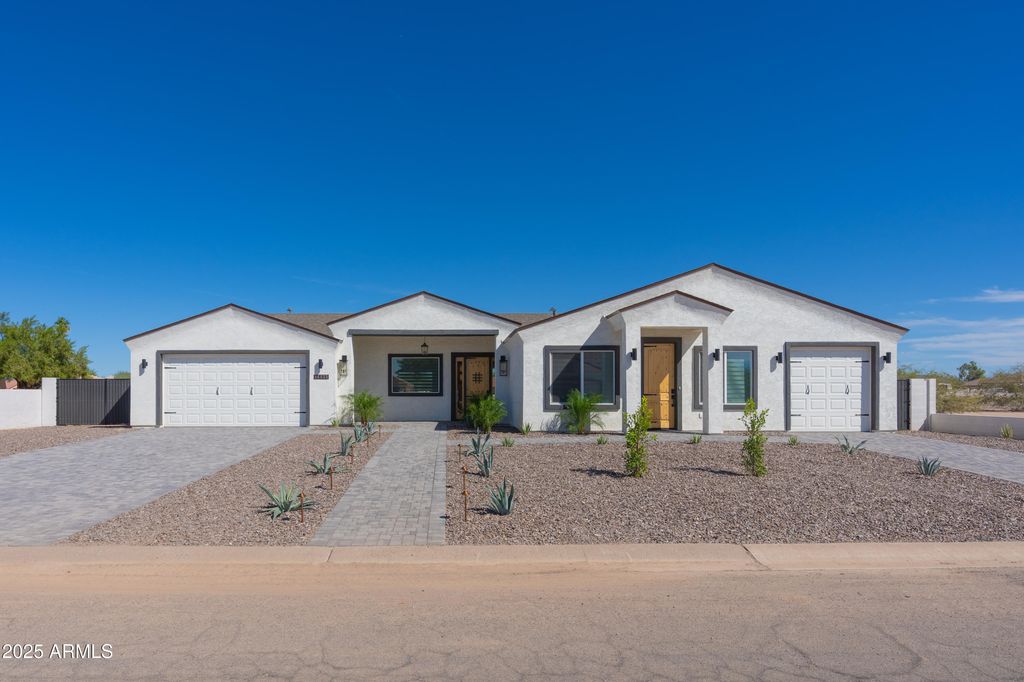 14833 S BROOK HOLLOW Road, Arizona City, AZ 85123
