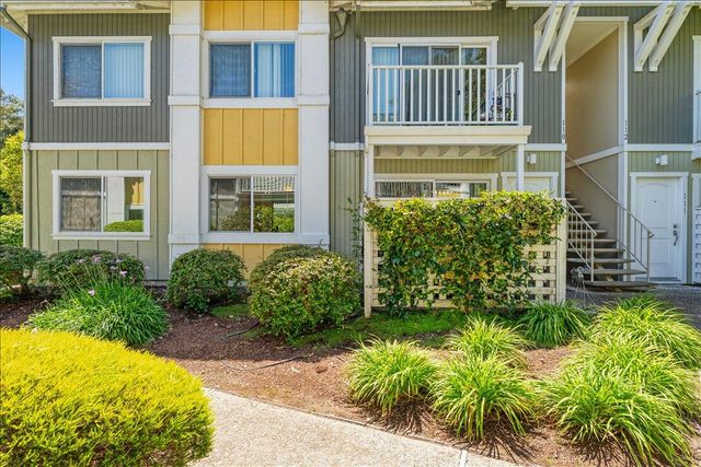 755 14th Avenue 109, Santa Cruz, CA 95062