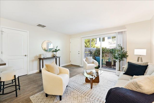 755 14th Avenue 109, Santa Cruz, CA 95062