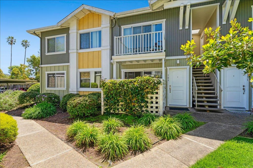 755 14th Avenue 109, Santa Cruz, CA 95062