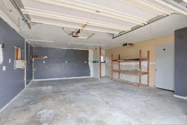 10500 Lonon Avenue, Bakersfield, CA 93312