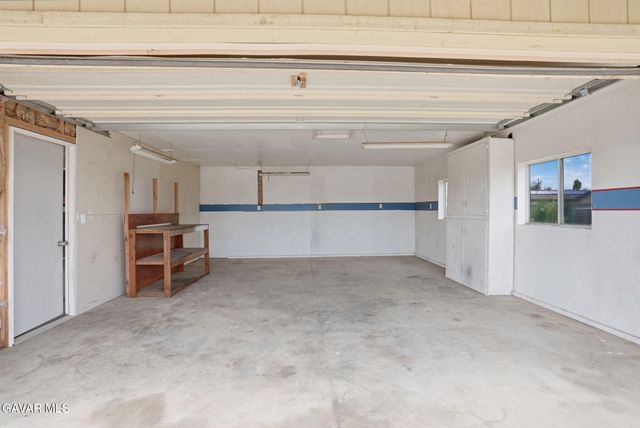 10500 Lonon Avenue, Bakersfield, CA 93312