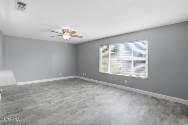 10500 Lonon Avenue, Bakersfield, CA 93312