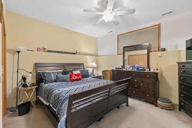 4426 S Calumet Avenue G, Chicago, IL 60653