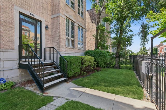 4426 S Calumet Avenue G, Chicago, IL 60653