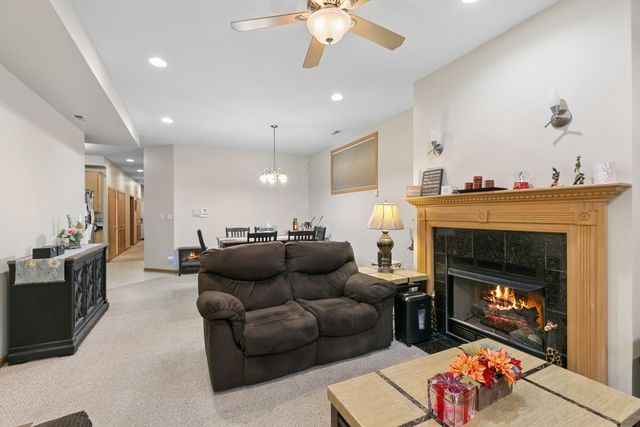 4426 S Calumet Avenue G, Chicago, IL 60653