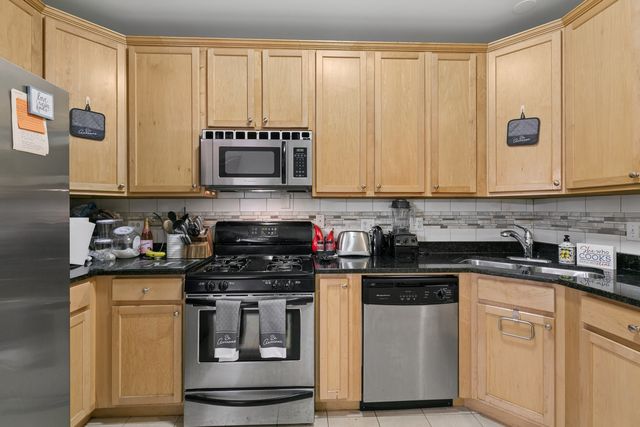 4426 S Calumet Avenue G, Chicago, IL 60653