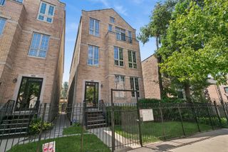 4426 S Calumet Avenue G, Chicago, IL 60653