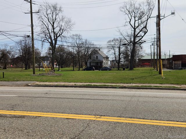 6333 WATERLOO Street, Detroit, MI 48207