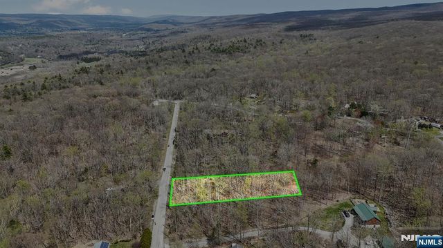 11 Oak Ridge Road, Montague, NJ 07827