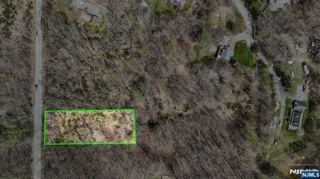 11 Oak Ridge Road, Montague, NJ 07827